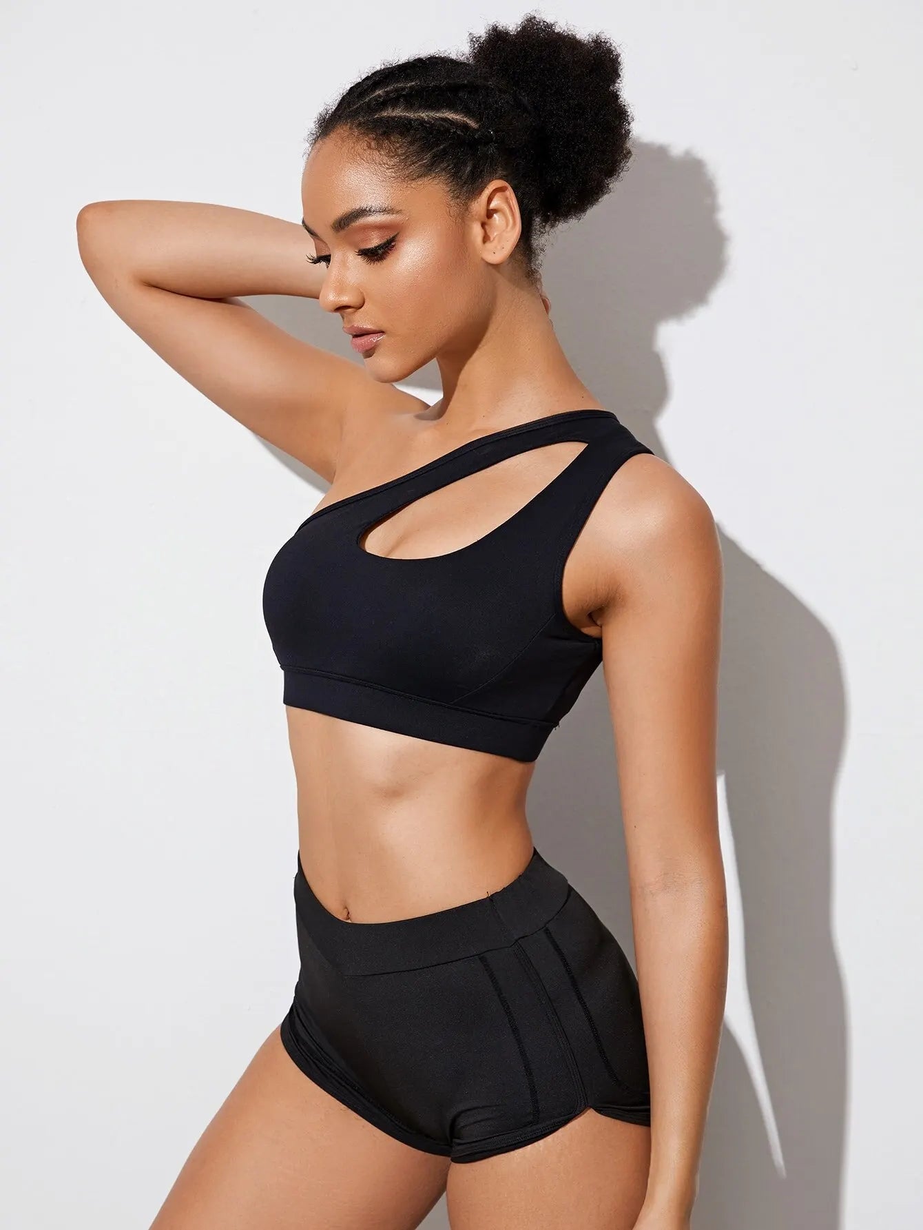 Seamless Breathable Performance Sports Bra for Active Women